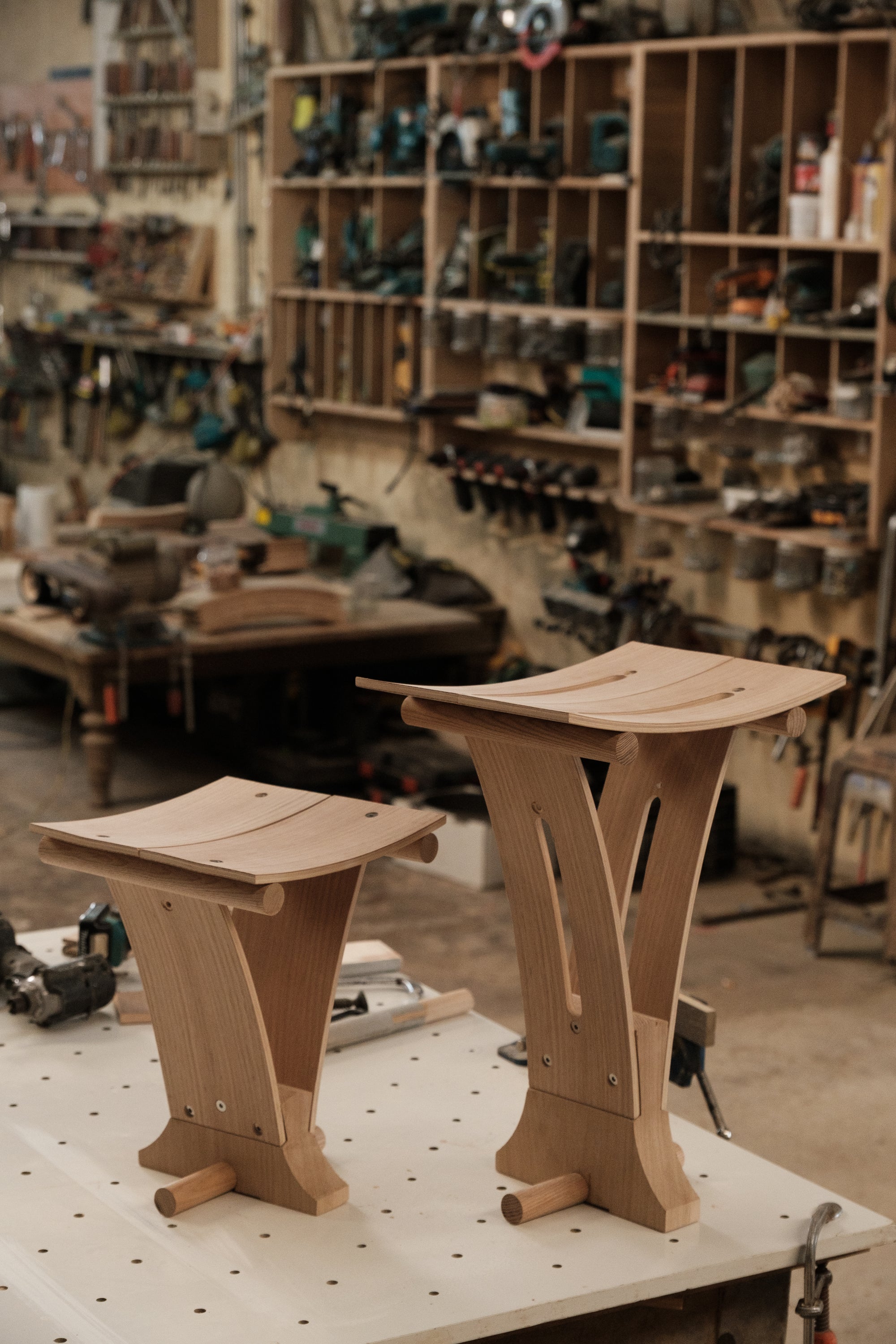 (OOM).05_STANDARD STOOL